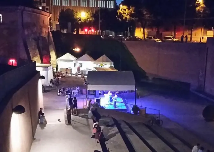 Lame 87 לינה וארוחת בוקר בולוניה