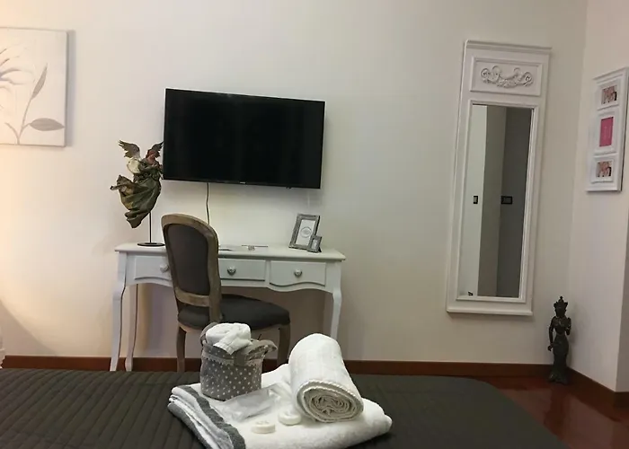 לינה וארוחת בוקר Lame 87 בולוניה