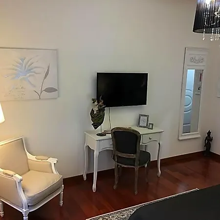 Lame 87 Bed & Breakfast 4*