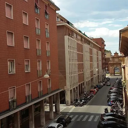 Lame 87 Boloňa